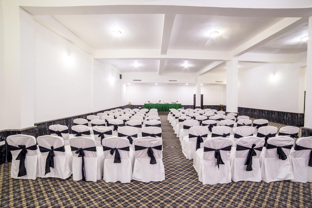 Palette - Solar Residency Hotel Srīnagar Zewnętrze zdjęcie