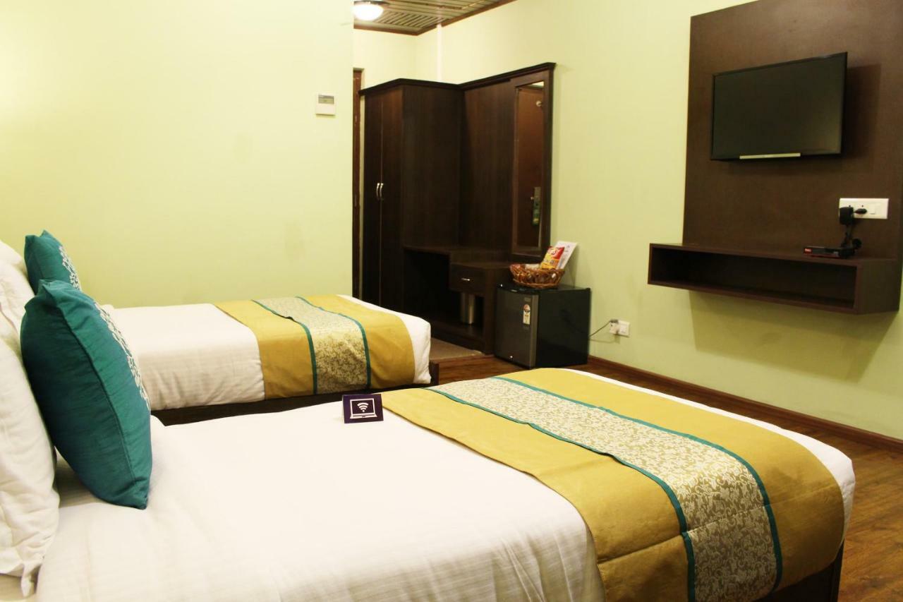 Palette - Solar Residency Hotel Srīnagar Zewnętrze zdjęcie